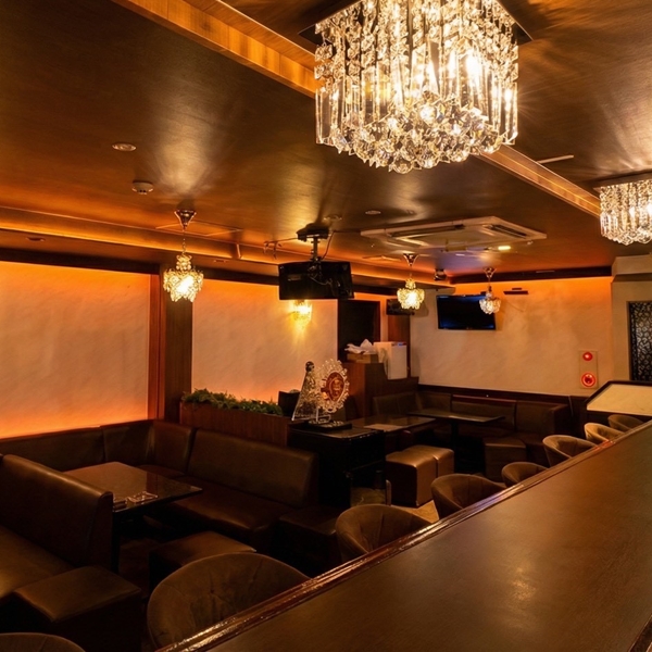 浜松街中ガールズバー店内の様子